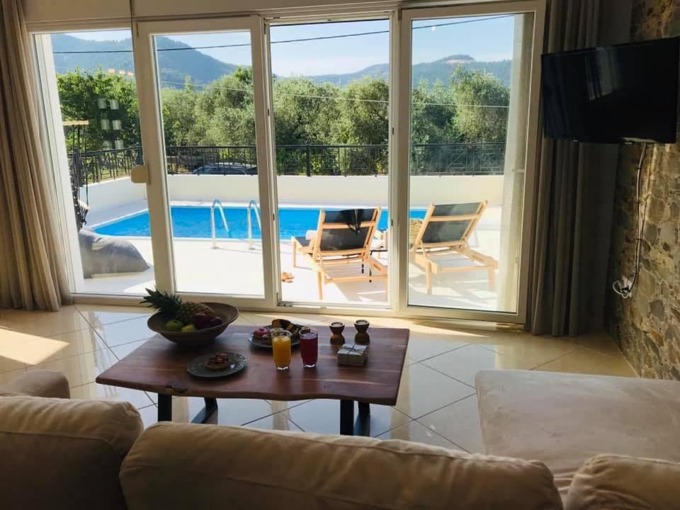 Arsenoi'S Pool Villa Скала-Потамиас Экстерьер фото