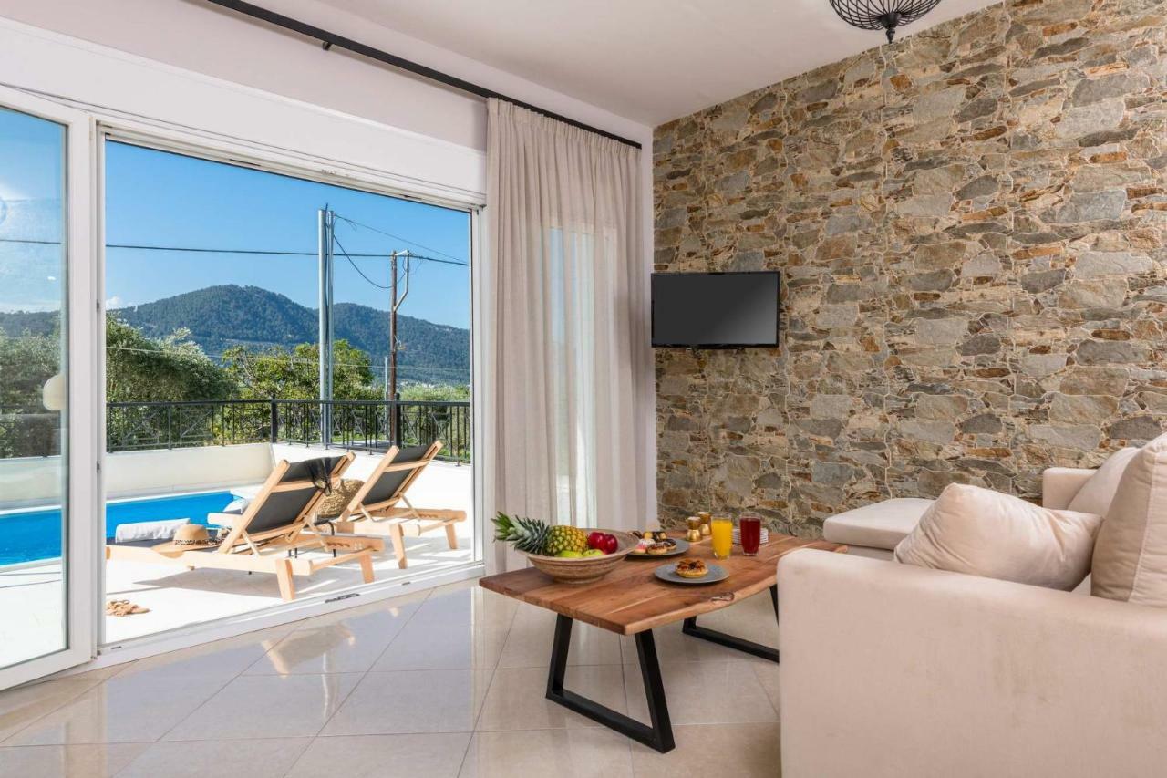 Arsenoi'S Pool Villa Скала-Потамиас Экстерьер фото