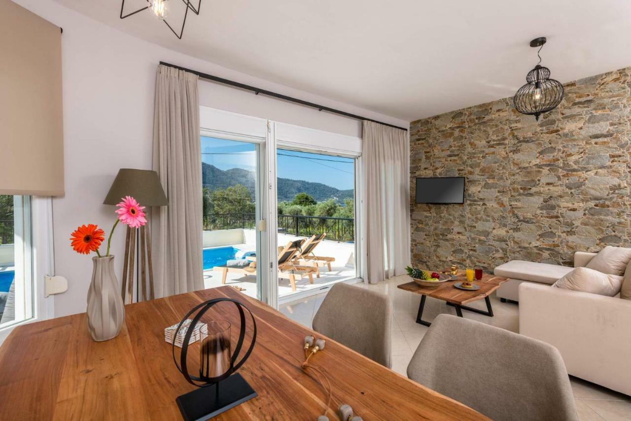 Arsenoi'S Pool Villa Скала-Потамиас Экстерьер фото